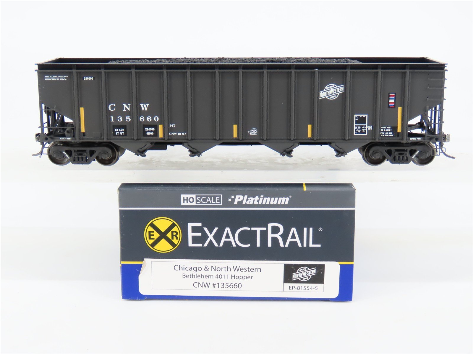 HO ExactRail EP-81554-5 CNW Railway Bethlehem 4011 4-Bay Hopper Car #135660
