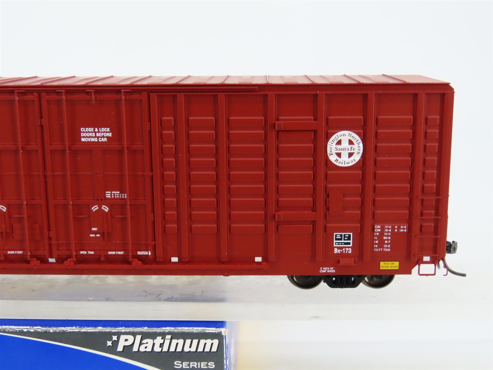 HO Scale ExactRail EP-80608-5 BNSF Railway P-S 60' Waffle Side Boxcar #37555