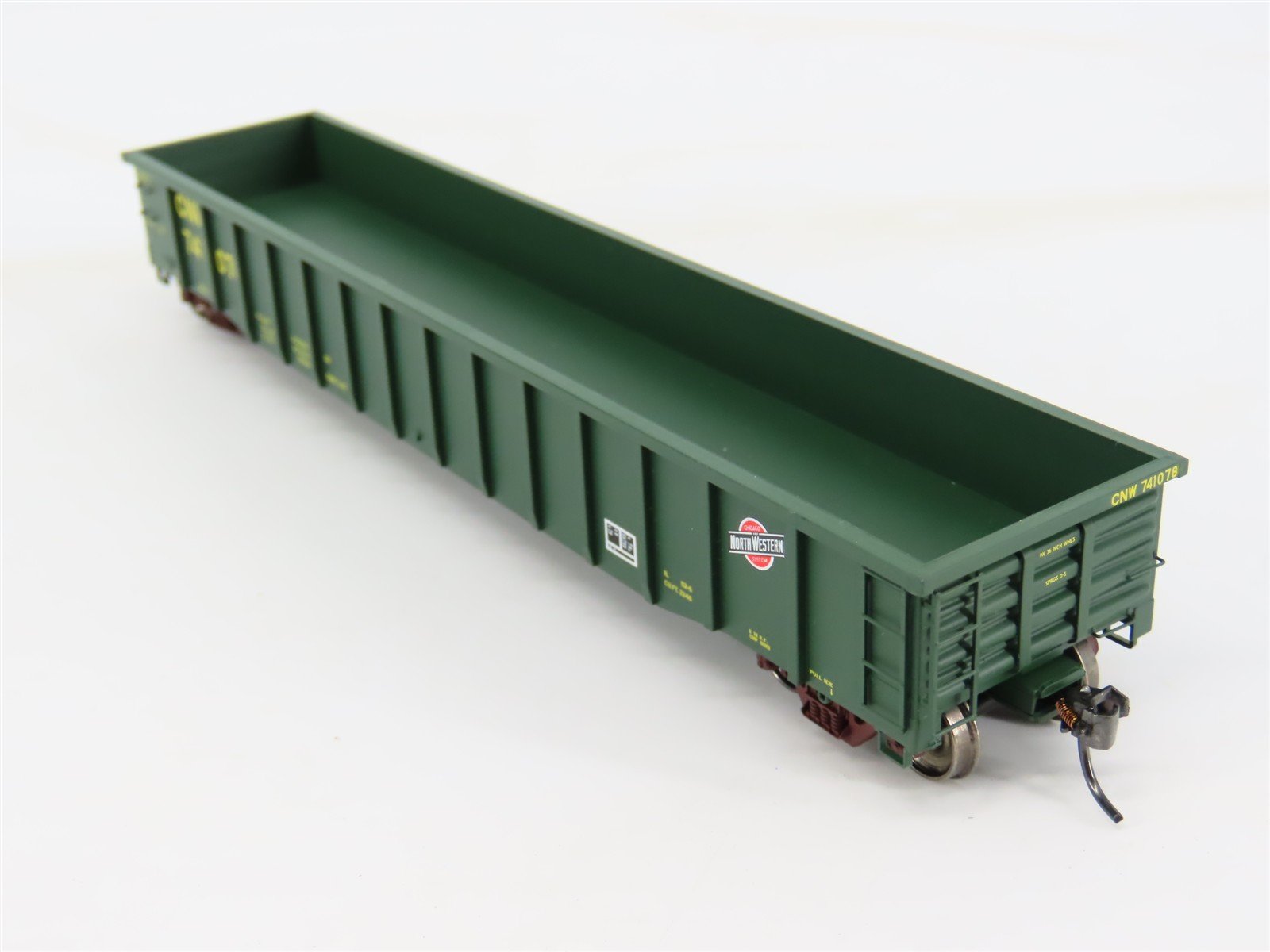 HO Scale ExactRail EE-1904-5 CNW Railway Thrall 2244 Gondola Car #741078