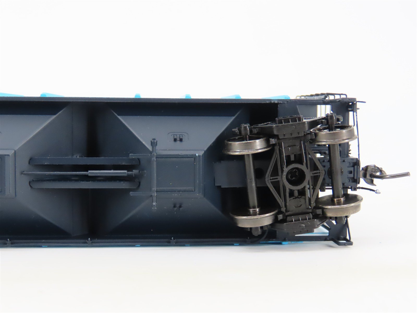 HO ExactRail EP-80179-6 TLDX Louis-Dreyfus Corp P-S 4427 3-Bay Hopper #5469