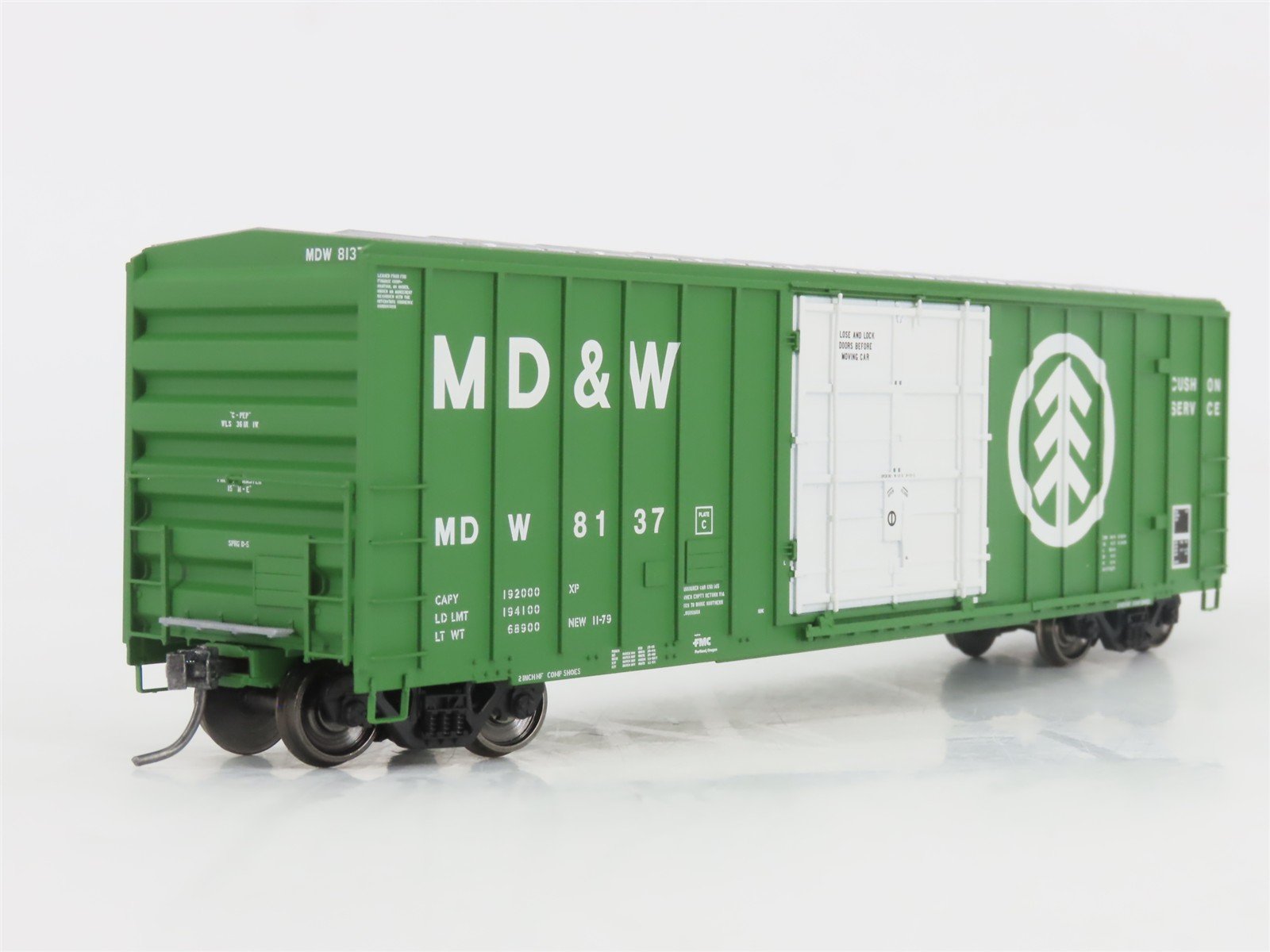 HO Scale ExactRail Evolution Series EE-1852-4 MD&W Plug Door Box Car #8137