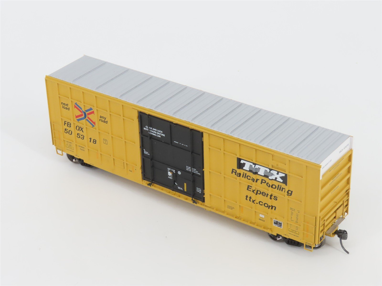 HO Scale ExactRail Evolution Series EE-1401-43 FBOX TTX Plug Door Boxcar #505318