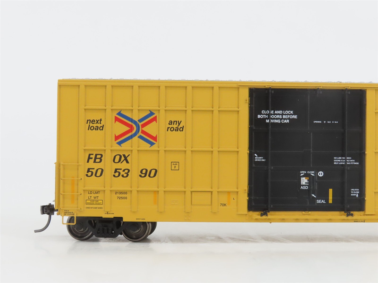 HO Scale ExactRail Evolution Series EE-1401-48 FBOX TTX Plug Door Boxcar #505390