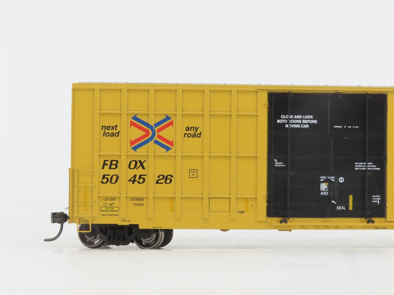 HO Scale ExactRail Evolution Series EE-1401-30 FBOX TTX Plug Door Boxcar #504526