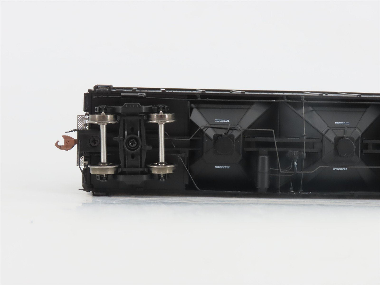 HO Scaletrains.com Rivet Counter SXT30263 CCX Cities Service 3-Bay Hopper #820