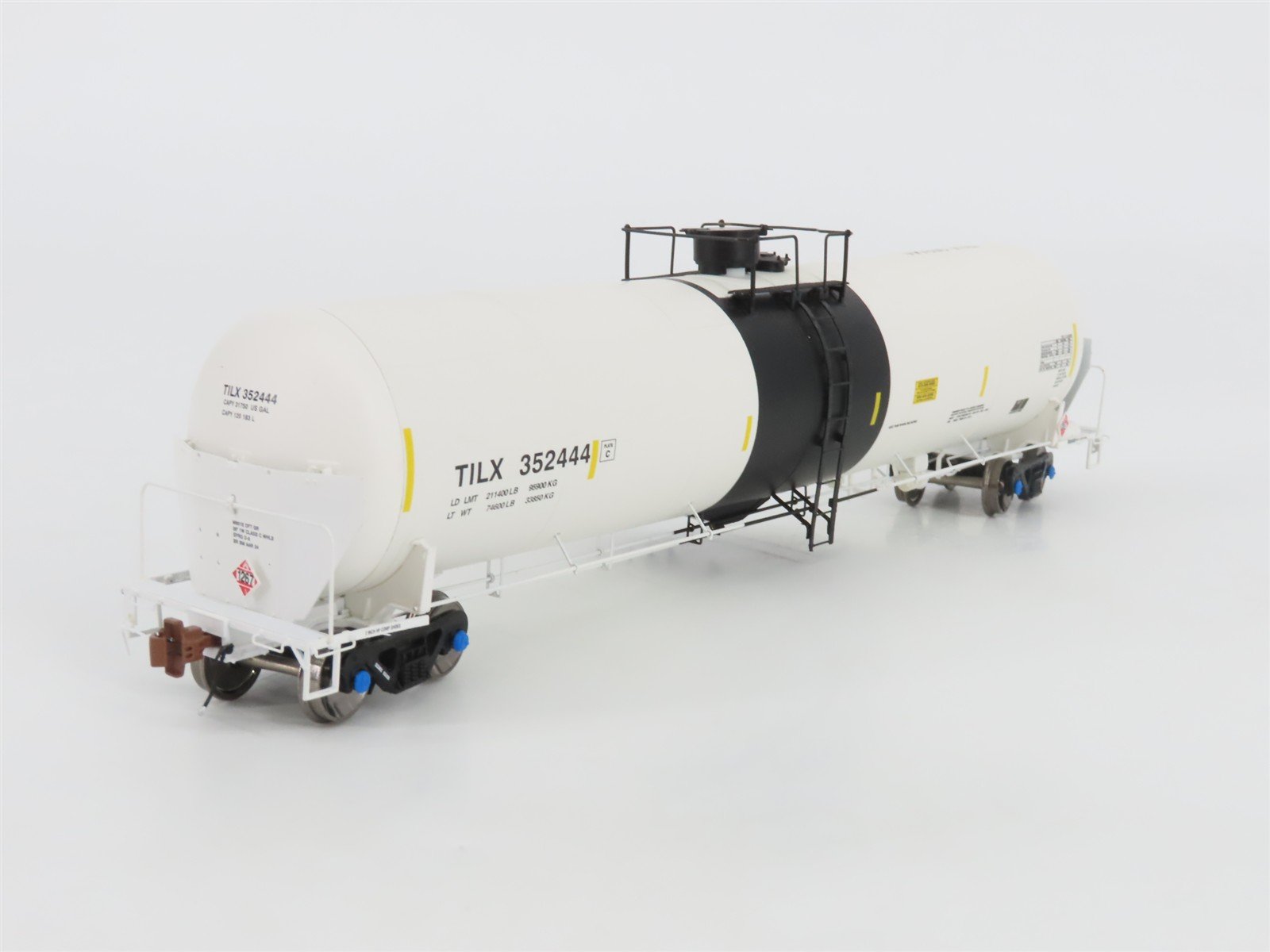 HO Scaletrains.com Rivet Counter SXT30133 TILX Trinity 31K Gal. Tank Car #352444