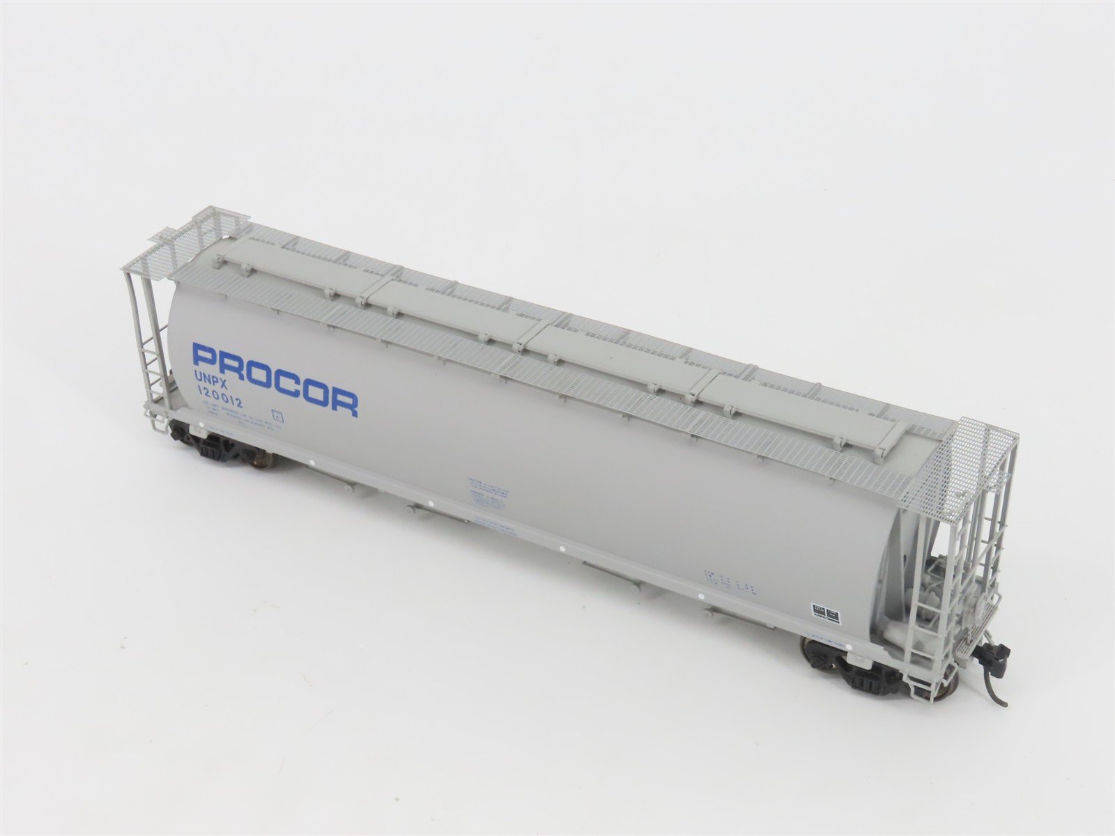 HO Scale InterMountain PWRS 1015F UNPX Procor 4-Bay Covered Hopper #120012