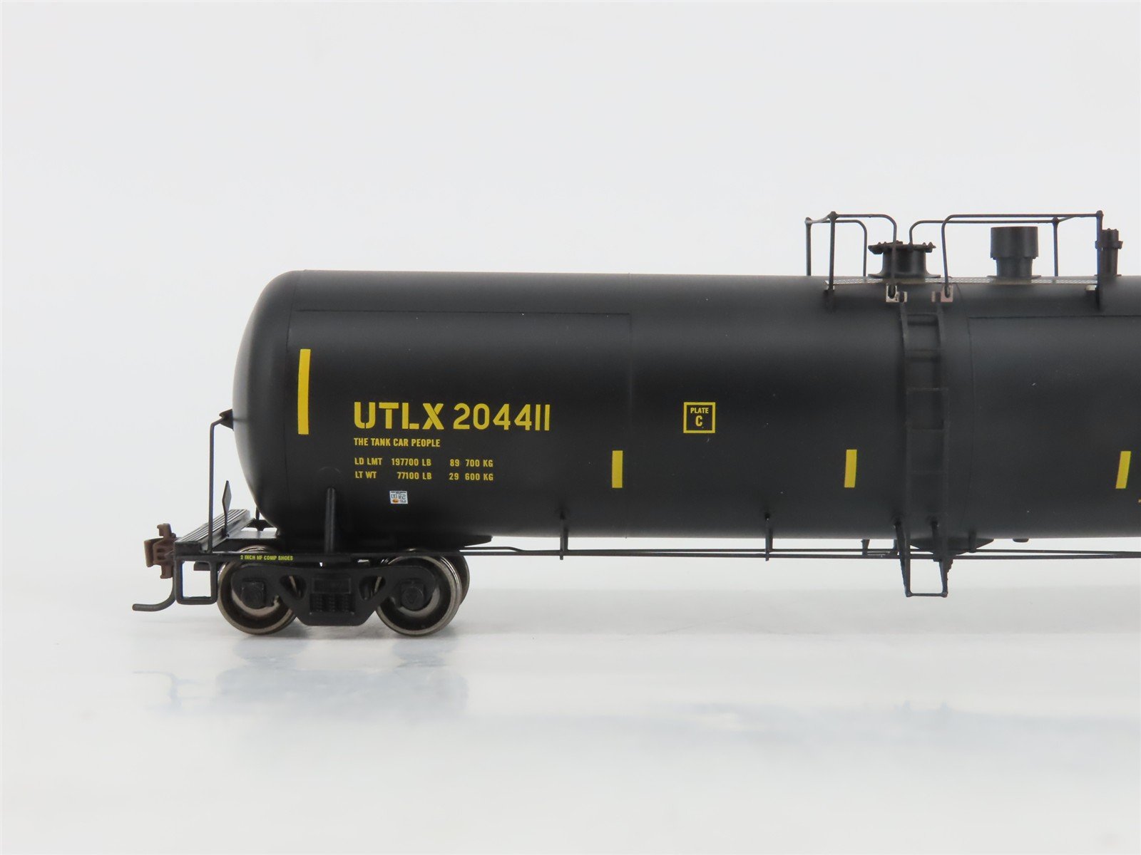 HO Scale Athearn 93893 UTLX Eco-Energy 30K Gallon Ethanol Tank Car #204411