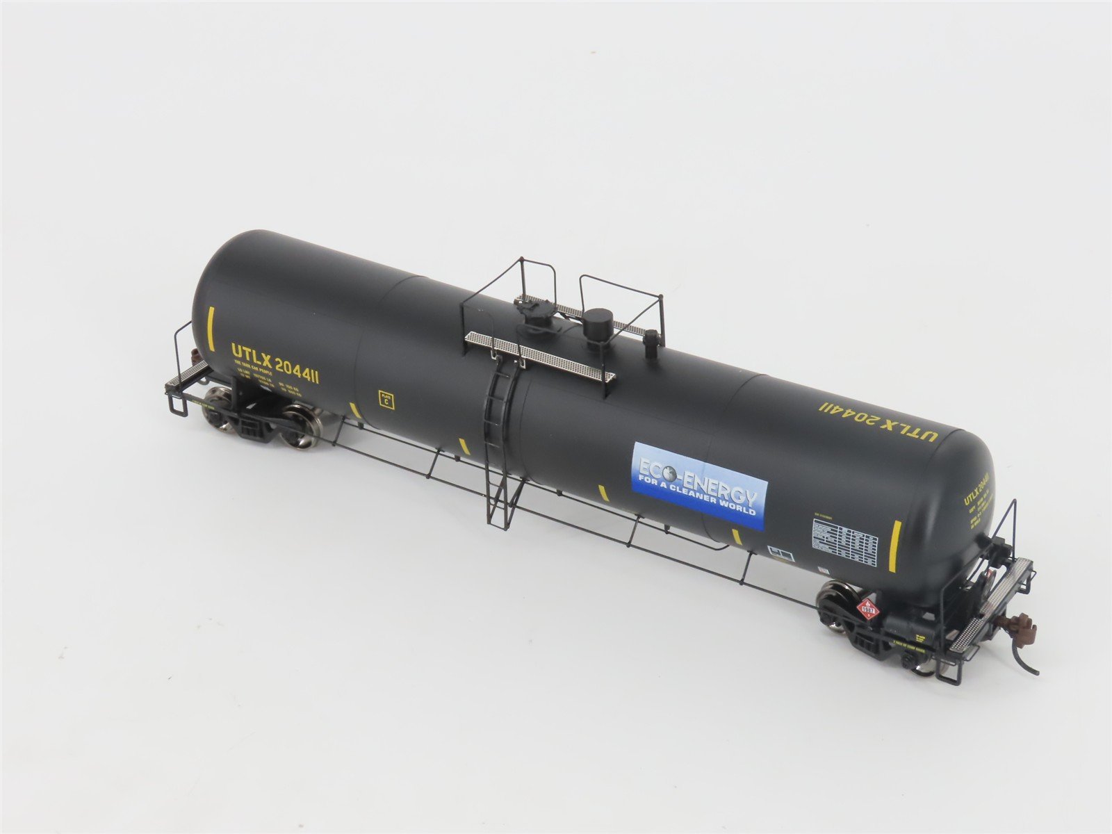 HO Scale Athearn 93893 UTLX Eco-Energy 30K Gallon Ethanol Tank Car #204411