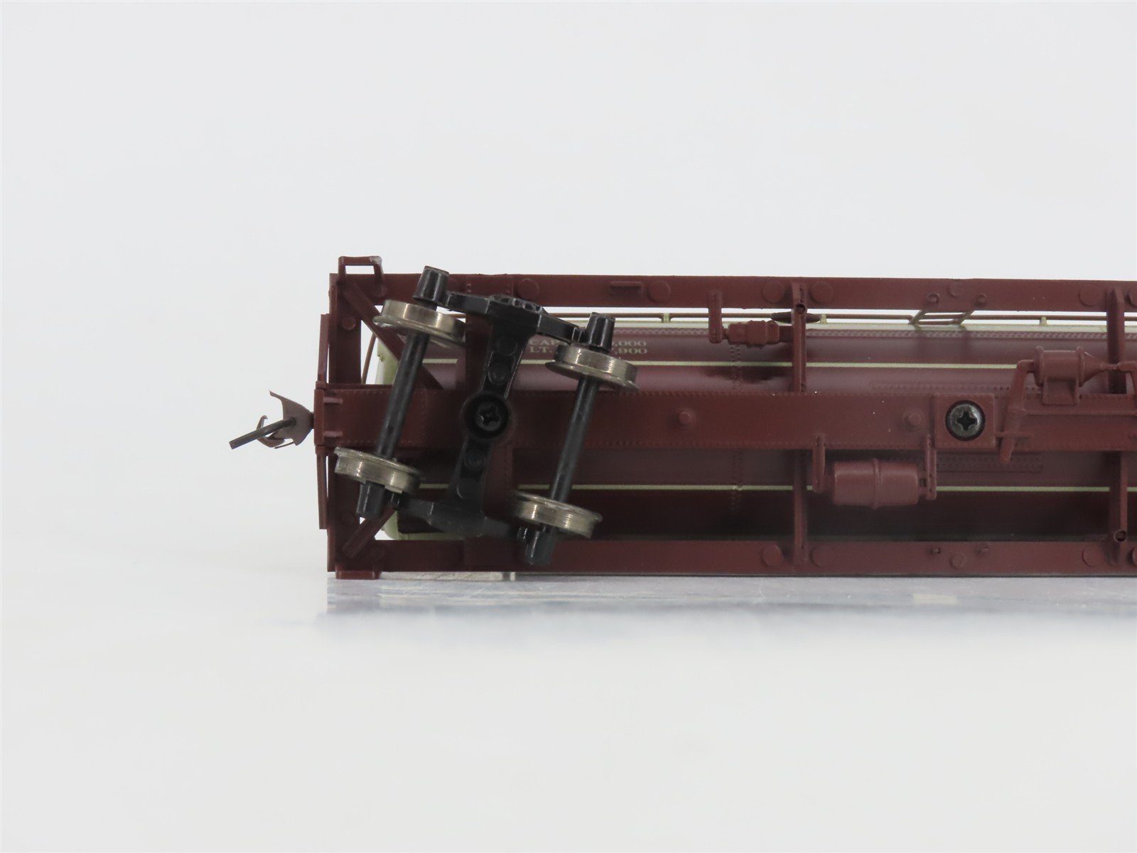 HO Scale Athearn 8508 NVRR Napa Valley Wine Train 3-Dome Tank Car #1256