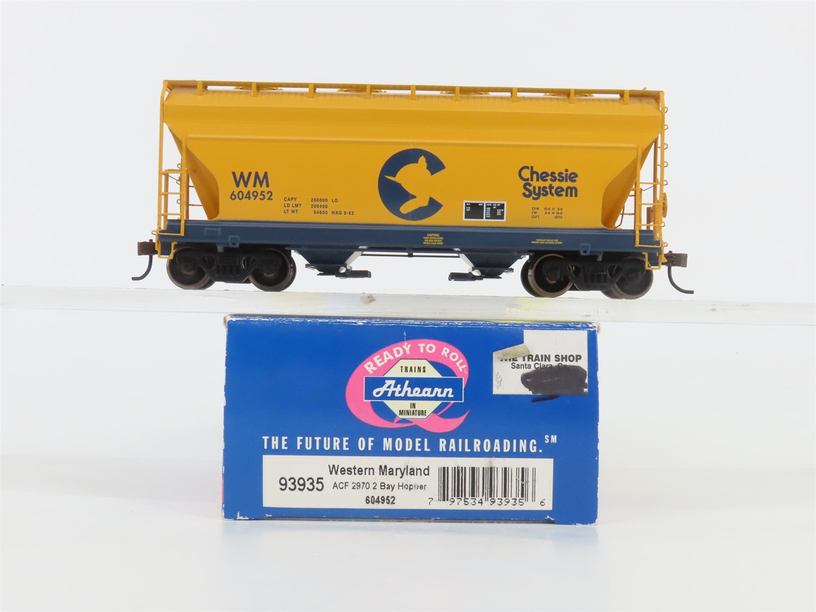 HO Scale Athearn 93935 WM Chessie System ACF 2970 2-Bay Covered Hopper #604952
