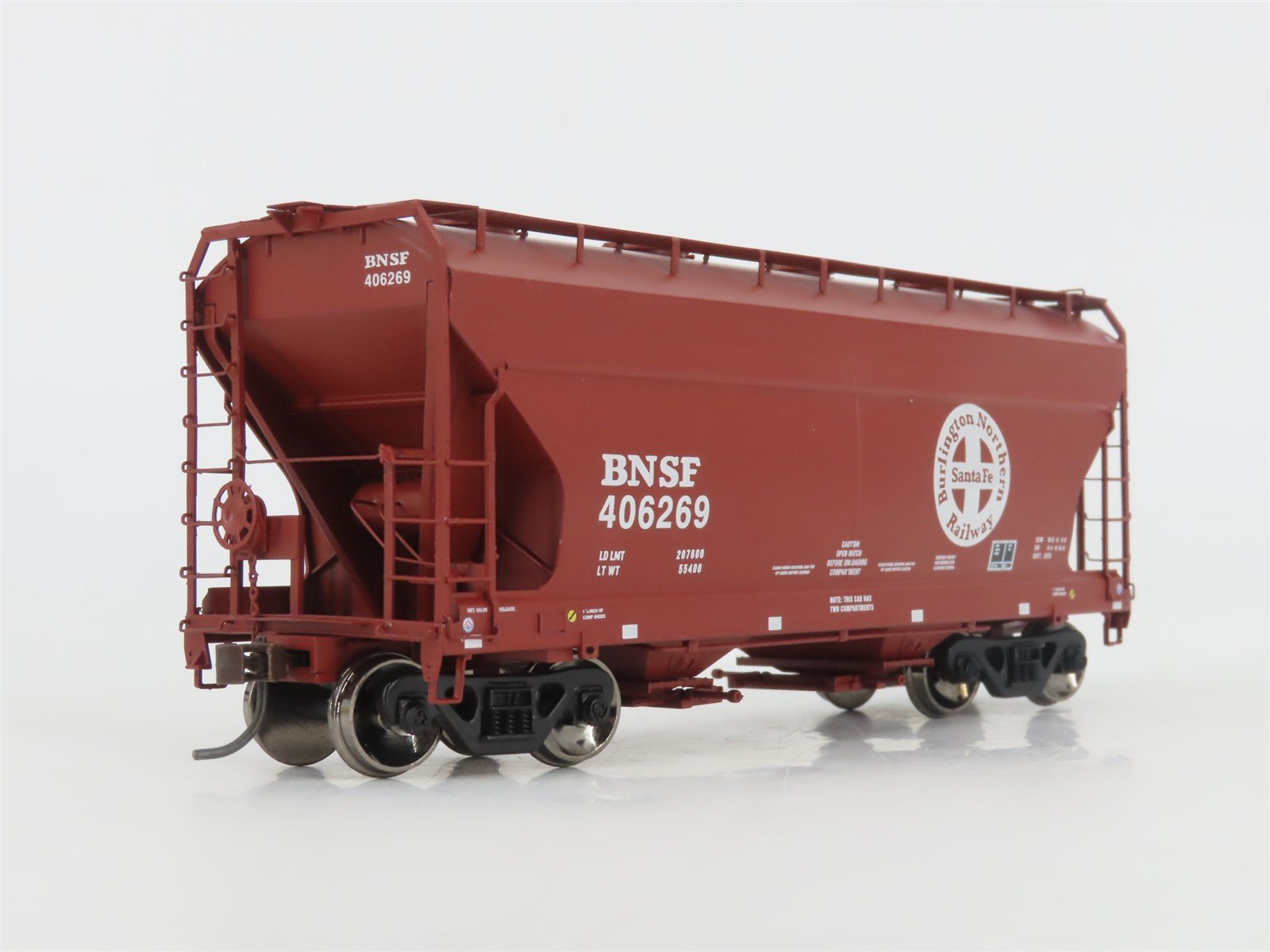 HO Scale Athearn 93921 BNSF Railway ACF 2970 2-Bay Covered Hopper #406269