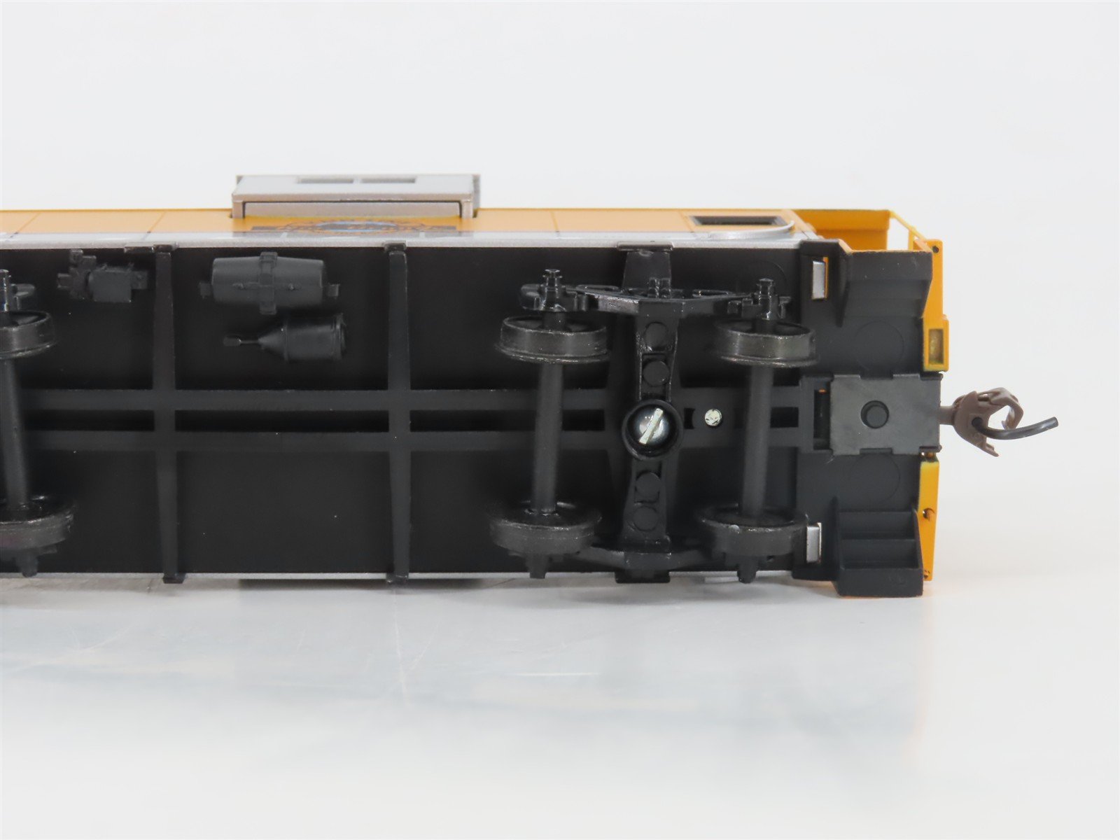 HO Scale Athearn 7501 D&RGW Rio Grande (Orange/Silver) Wide Vision Caboose 01513