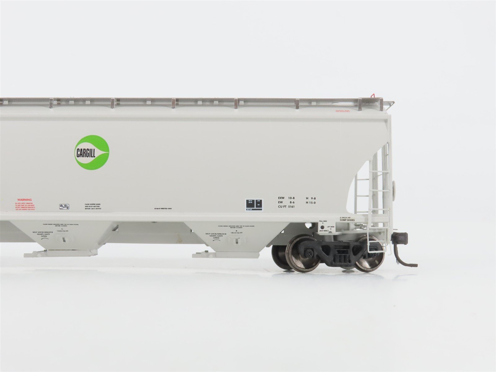 HO Scale Athearn Genesis G4255 CGOX Cargill #1 3-Bay Covered Hopper #1036