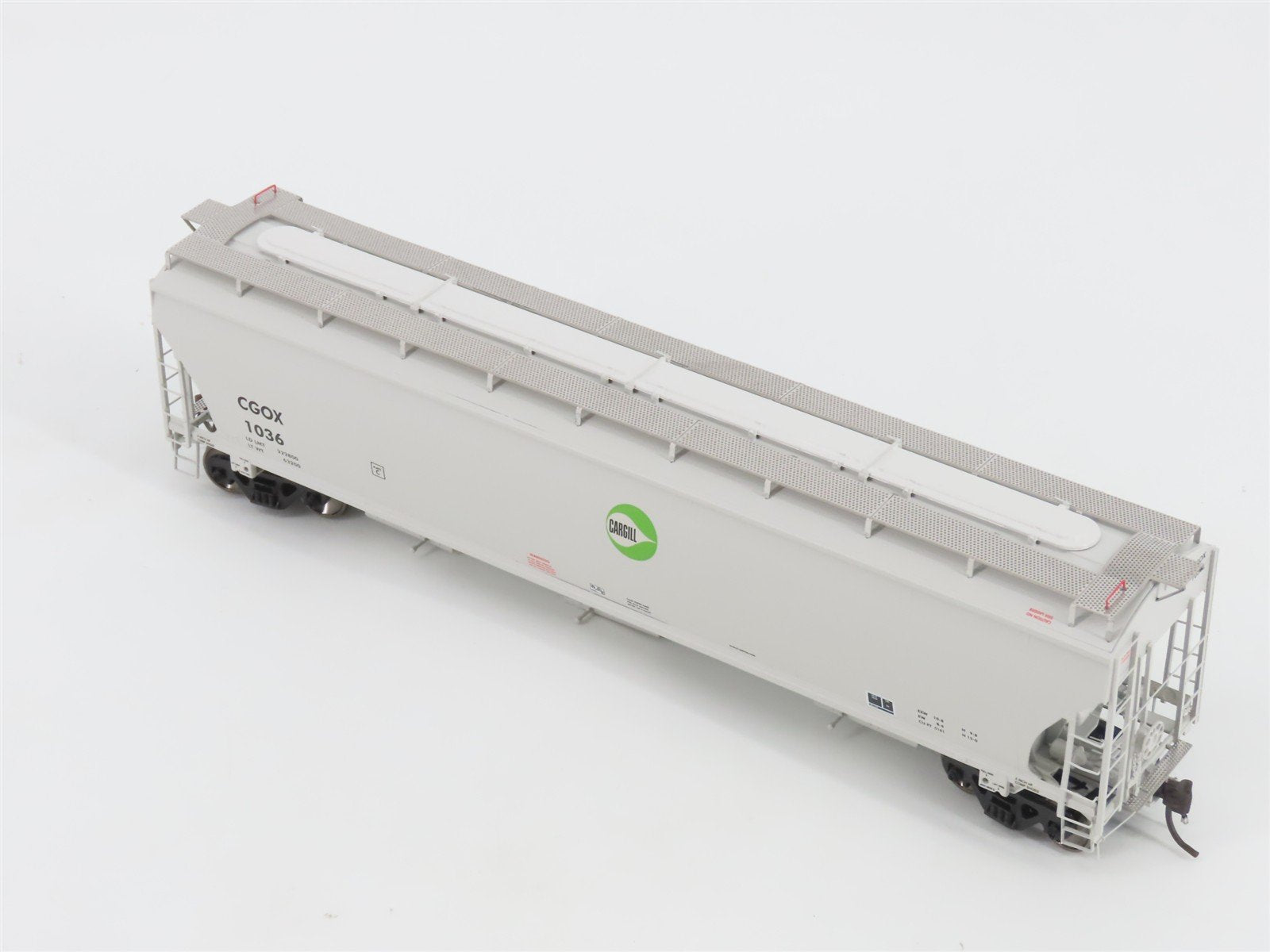 HO Scale Athearn Genesis G4255 CGOX Cargill #1 3-Bay Covered Hopper #1036
