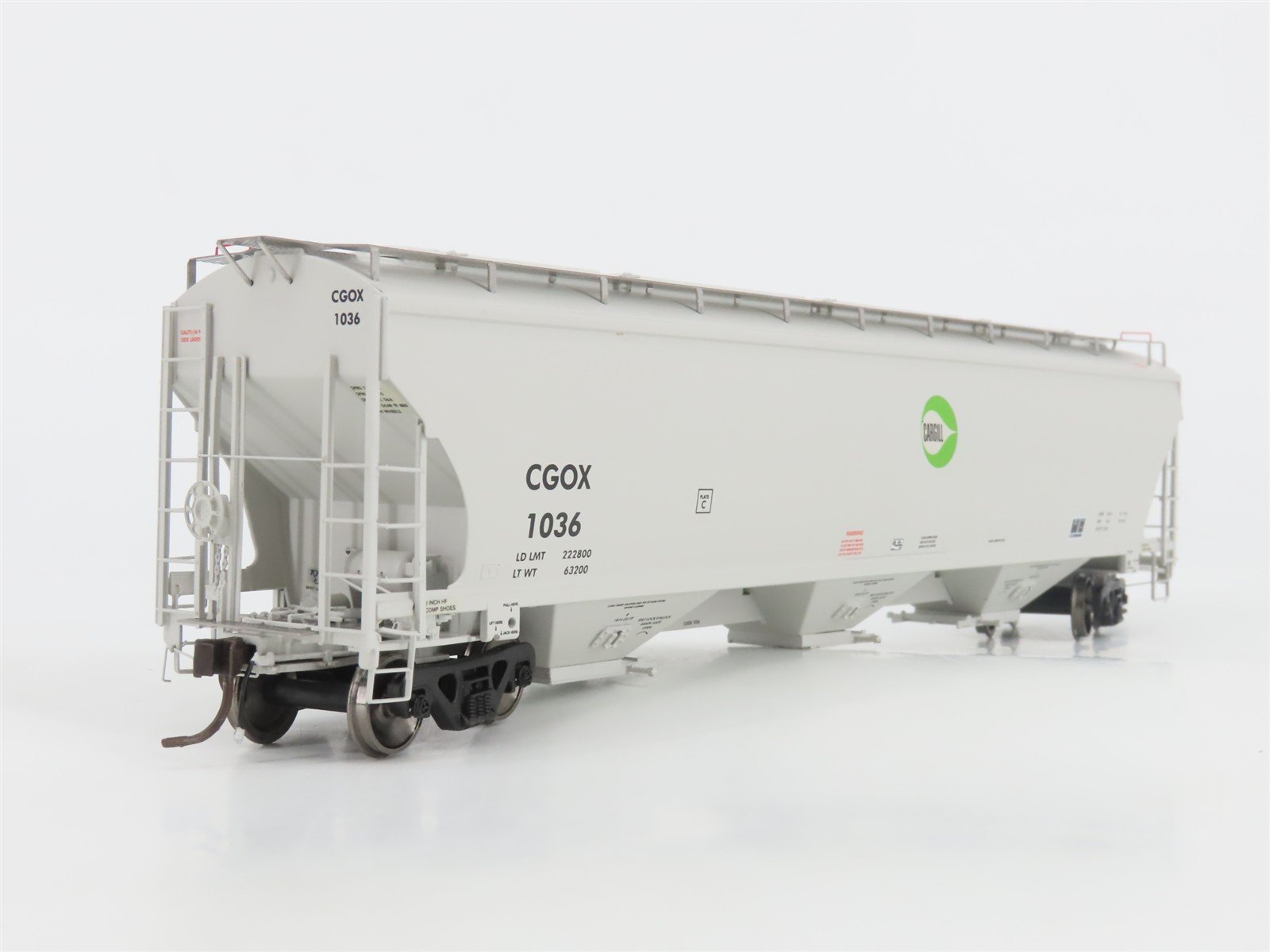 HO Scale Athearn Genesis G4255 CGOX Cargill #1 3-Bay Covered Hopper #1036