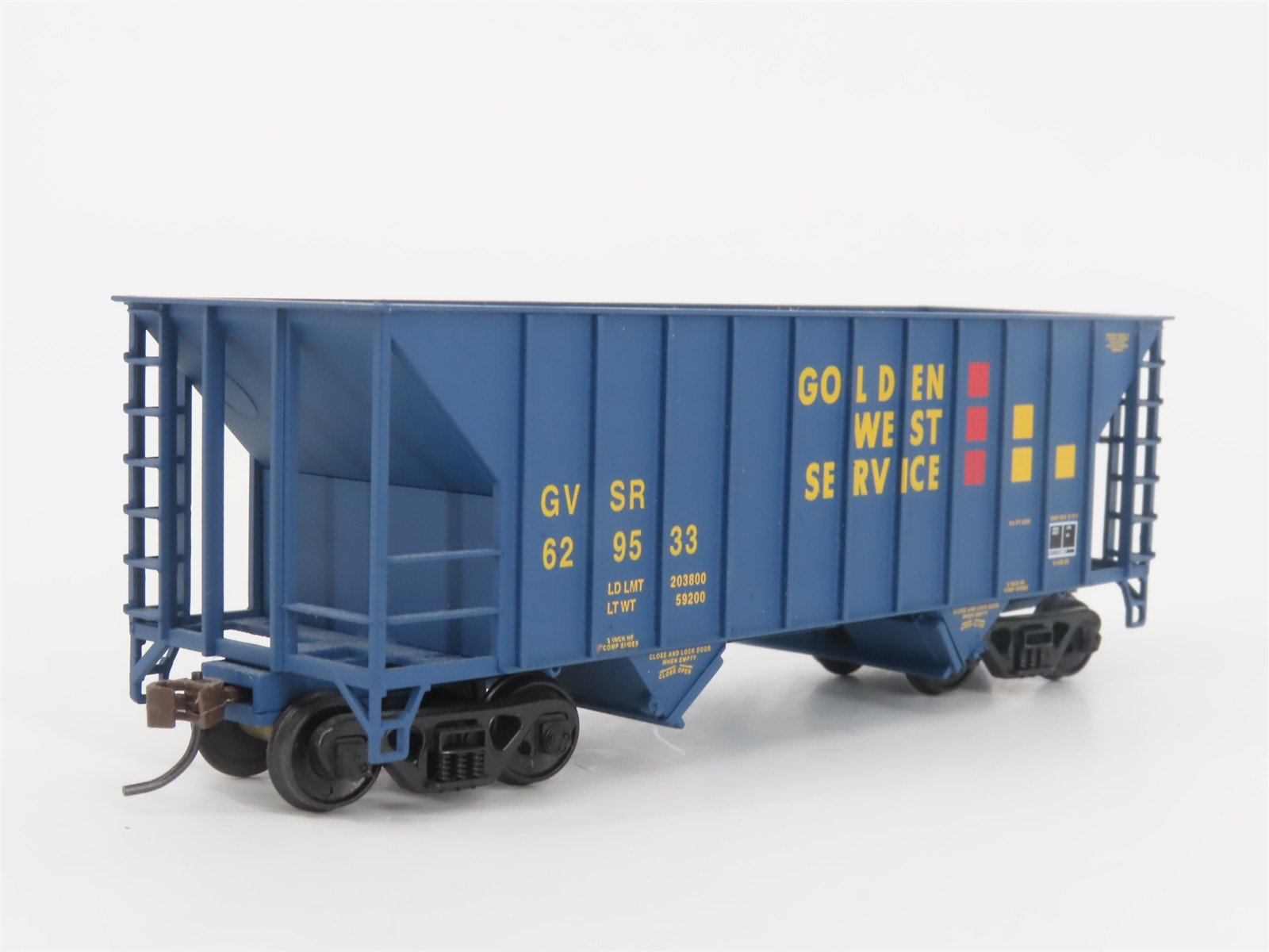 HO Scale Walthers 932-27407 GVSR Golden West Service 2-Bay Open Hopper 2-Pack
