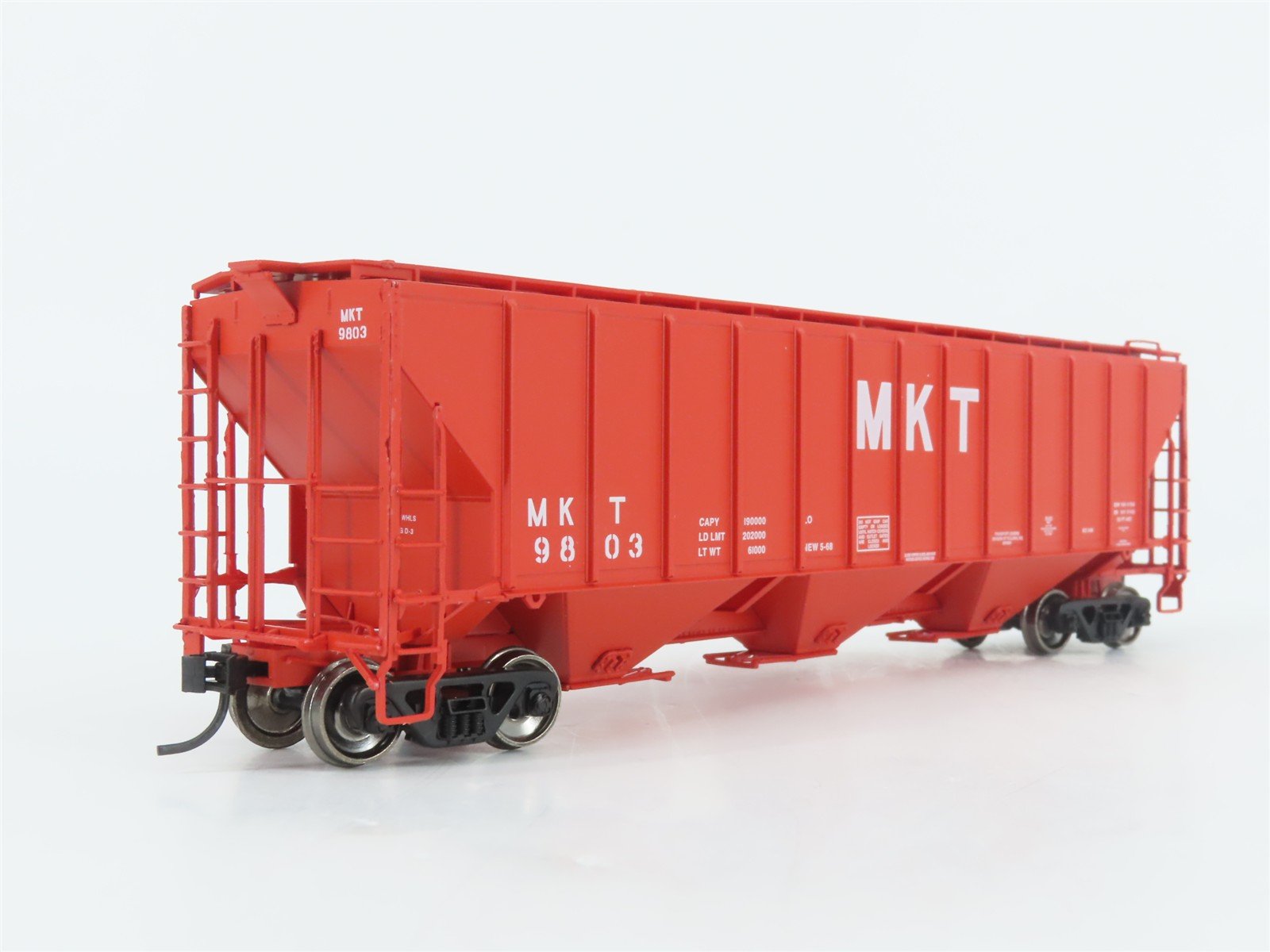 HO Scale Life-Like Proto 2000 Series 23385 MKT 3-Bay Covered Hopper #9803
