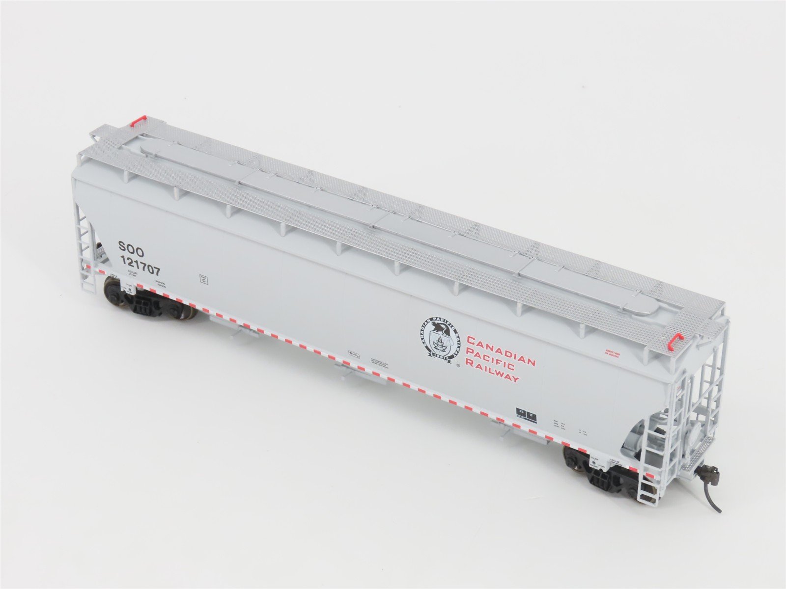 HO LBF Company Gold Series 2112 SOO/CP Canadian Pacific 3-Bay Hopper #121707
