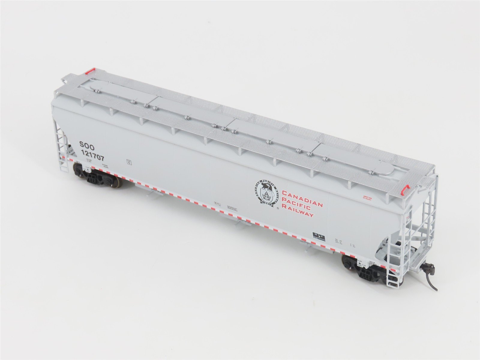 HO LBF Company Gold Series 2112 SOO/CP Canadian Pacific 3-Bay Hopper #121707