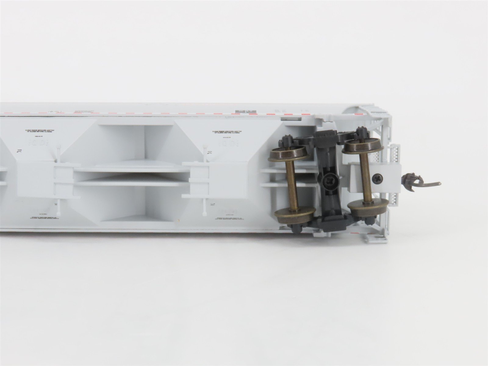 HO LBF Company Gold Series 2112 SOO/CP Canadian Pacific 3-Bay Hopper #121707