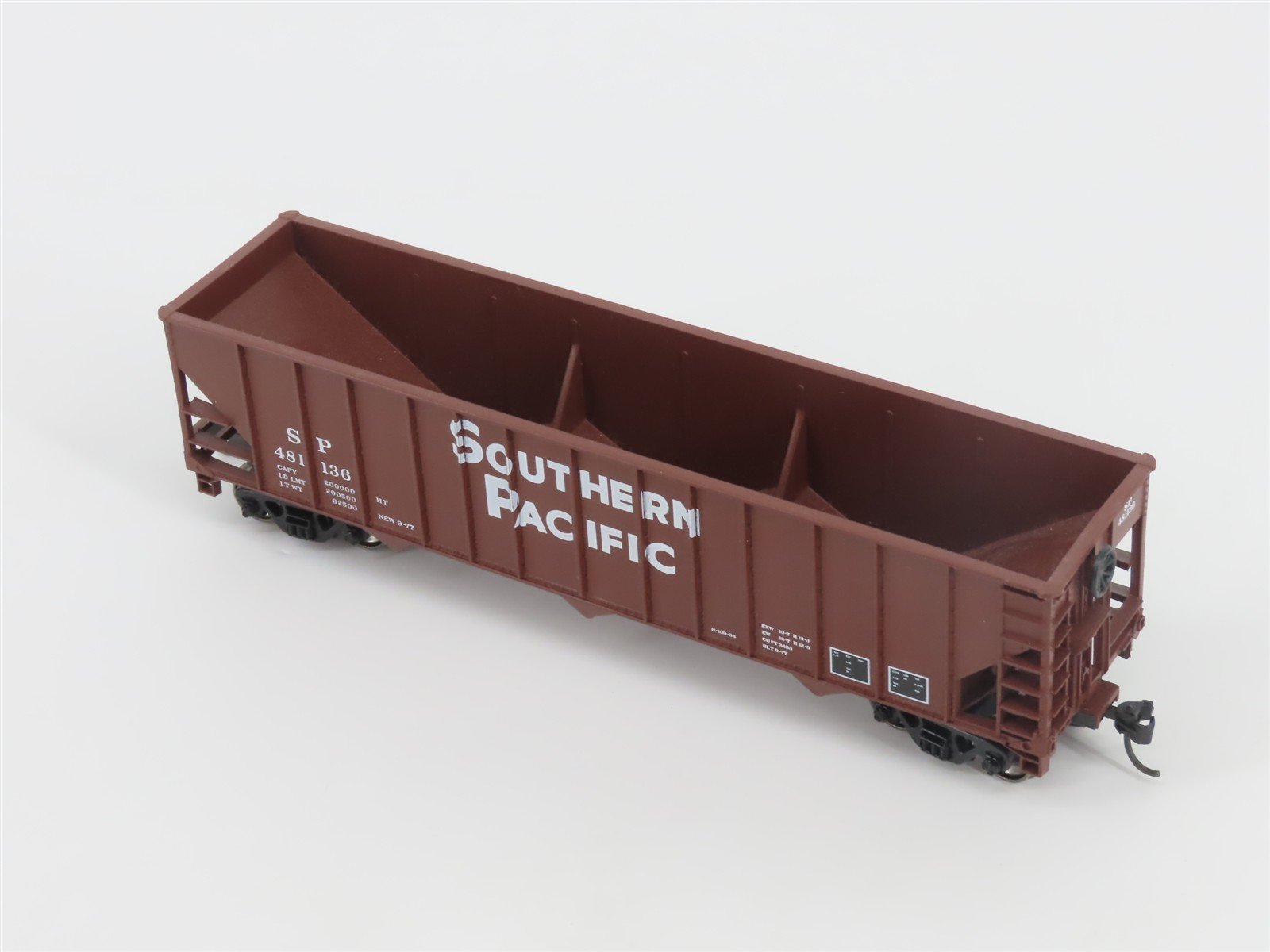HO Life-Like Proto 1000 Series 23931 SP Southern Pacific 3-Bay Hopper #481136