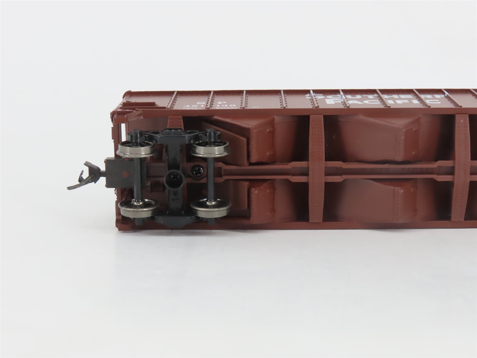 HO Life-Like Proto 1000 Series 23931 SP Southern Pacific 3-Bay Hopper #481136