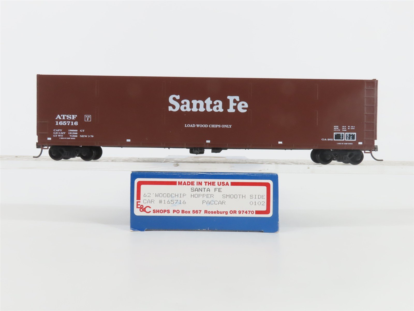 HO Scale E&C Shops 0102 ATSF Santa Fe 62' Smooth Side Woodchip Hopper #165716