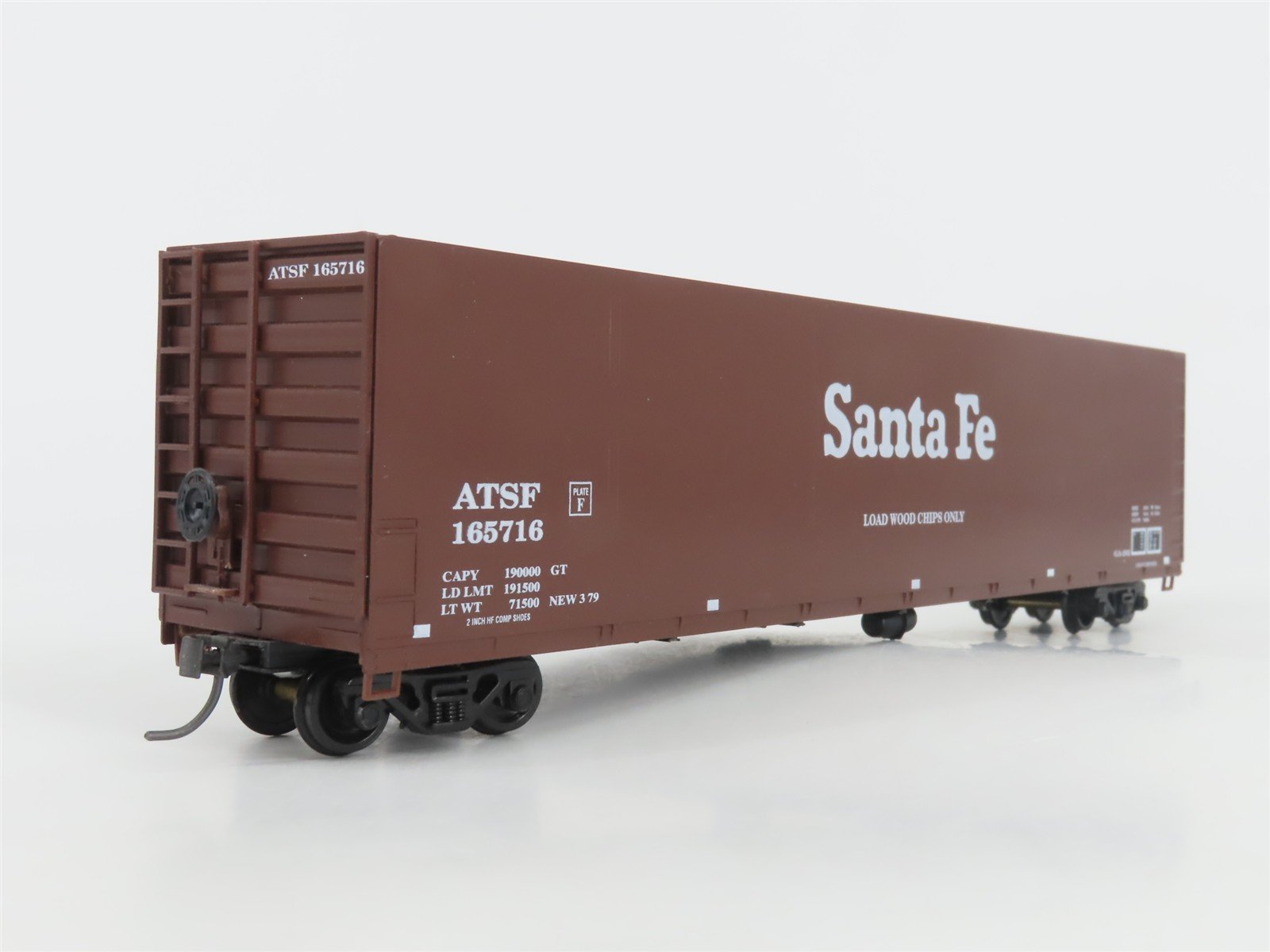 HO Scale E&C Shops 0102 ATSF Santa Fe 62' Smooth Side Woodchip Hopper #165716