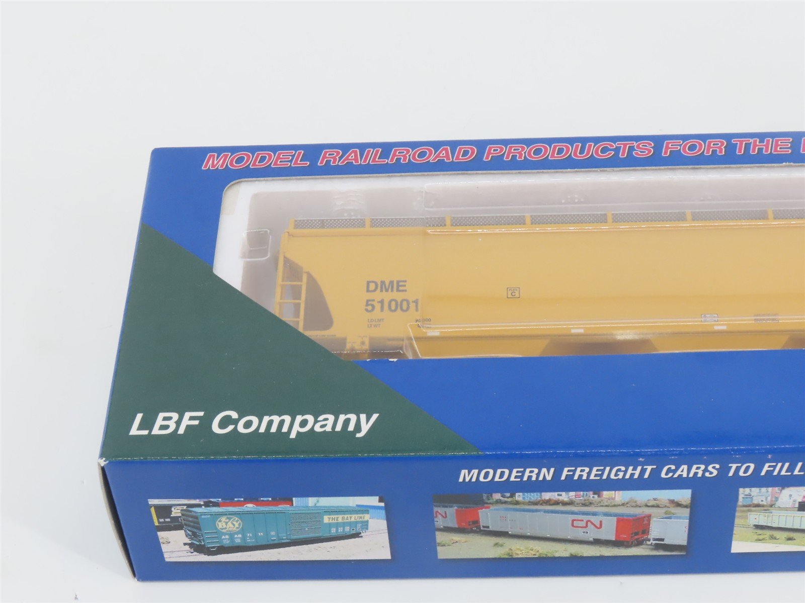 HO Scale LBF Company Gold Series 2102 DM&E 3-Bay Covered Hopper #51001 - SEALED