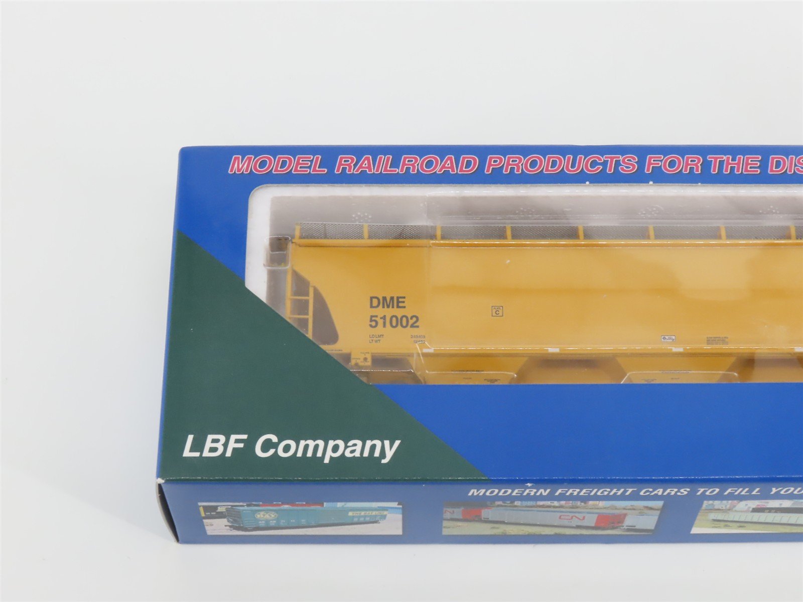 HO Scale LBF Company Gold Series 2102 DM&E 3-Bay Covered Hopper #51002 - SEALED