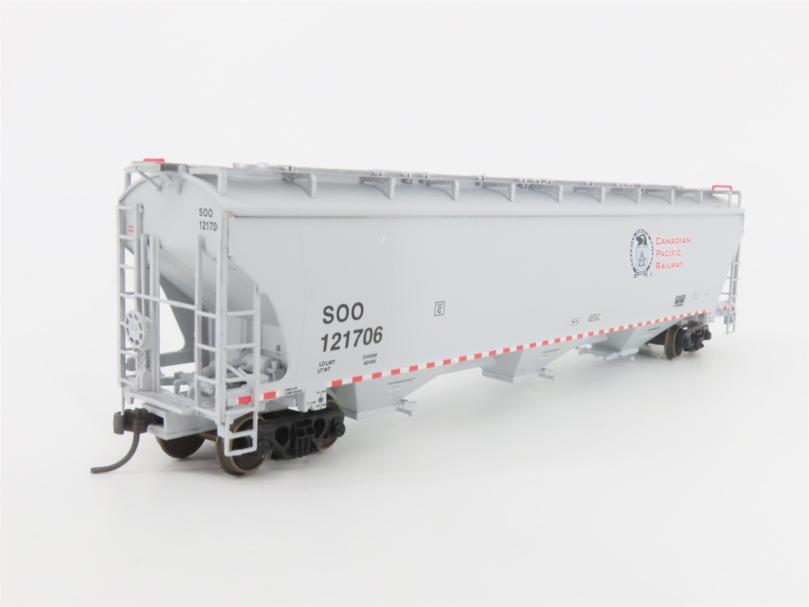 HO LBF Company Gold Series 2112 SOO/CP Canadian Pacific 3-Bay Hopper #121706