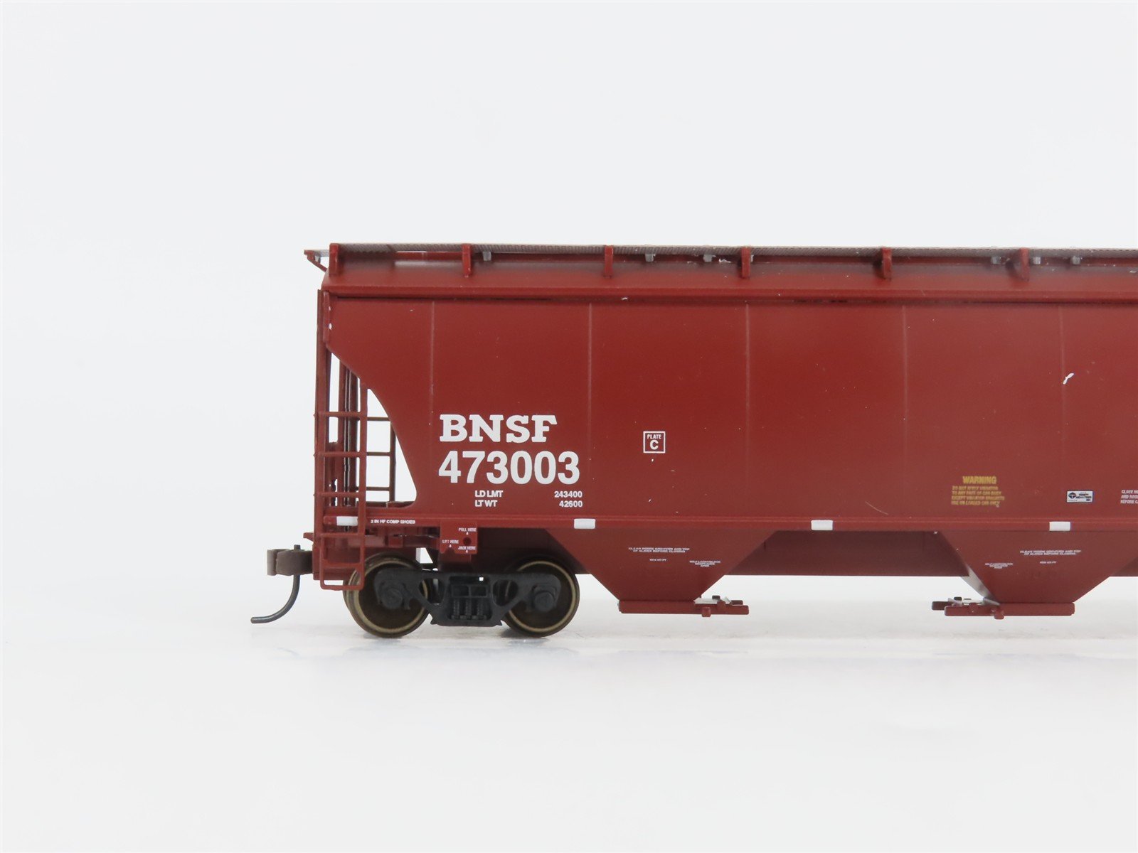HO Scale LBF Company Gold Series 2101 BNSF Railway 3-Bay Grain Hopper #473003