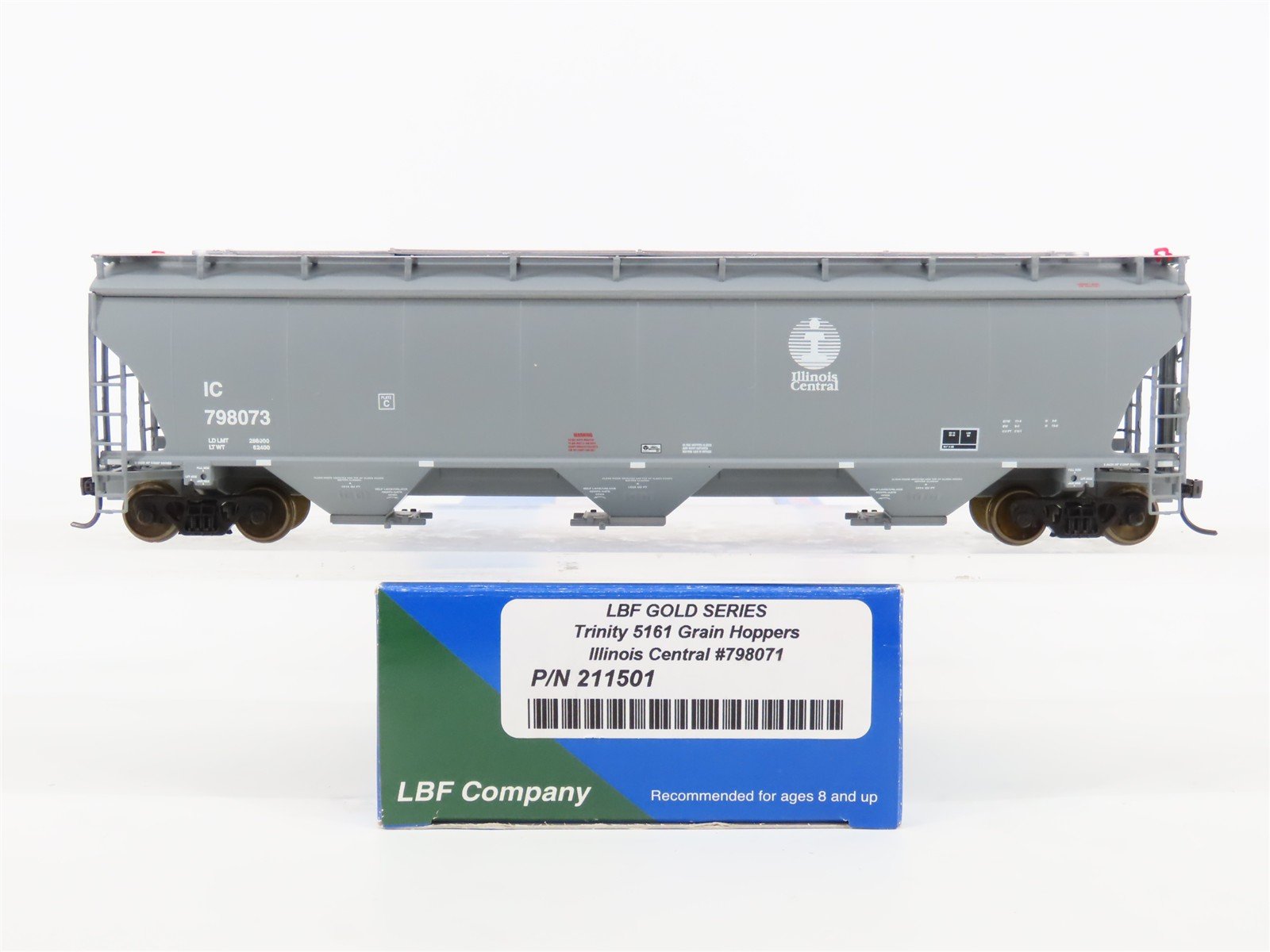 HO Scale LBF Gold 211501 IC Illinois Central 5161 3-Bay Covered Hopper #798073