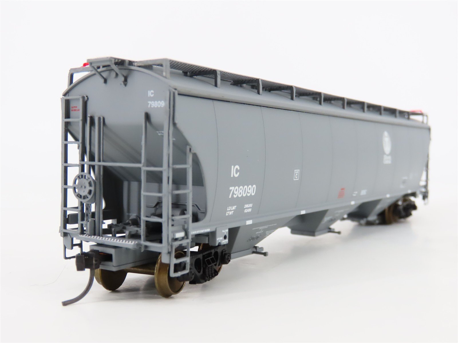HO Scale LBF Gold 211510 IC Illinois Central 5161 3-Bay Covered Hopper #798090