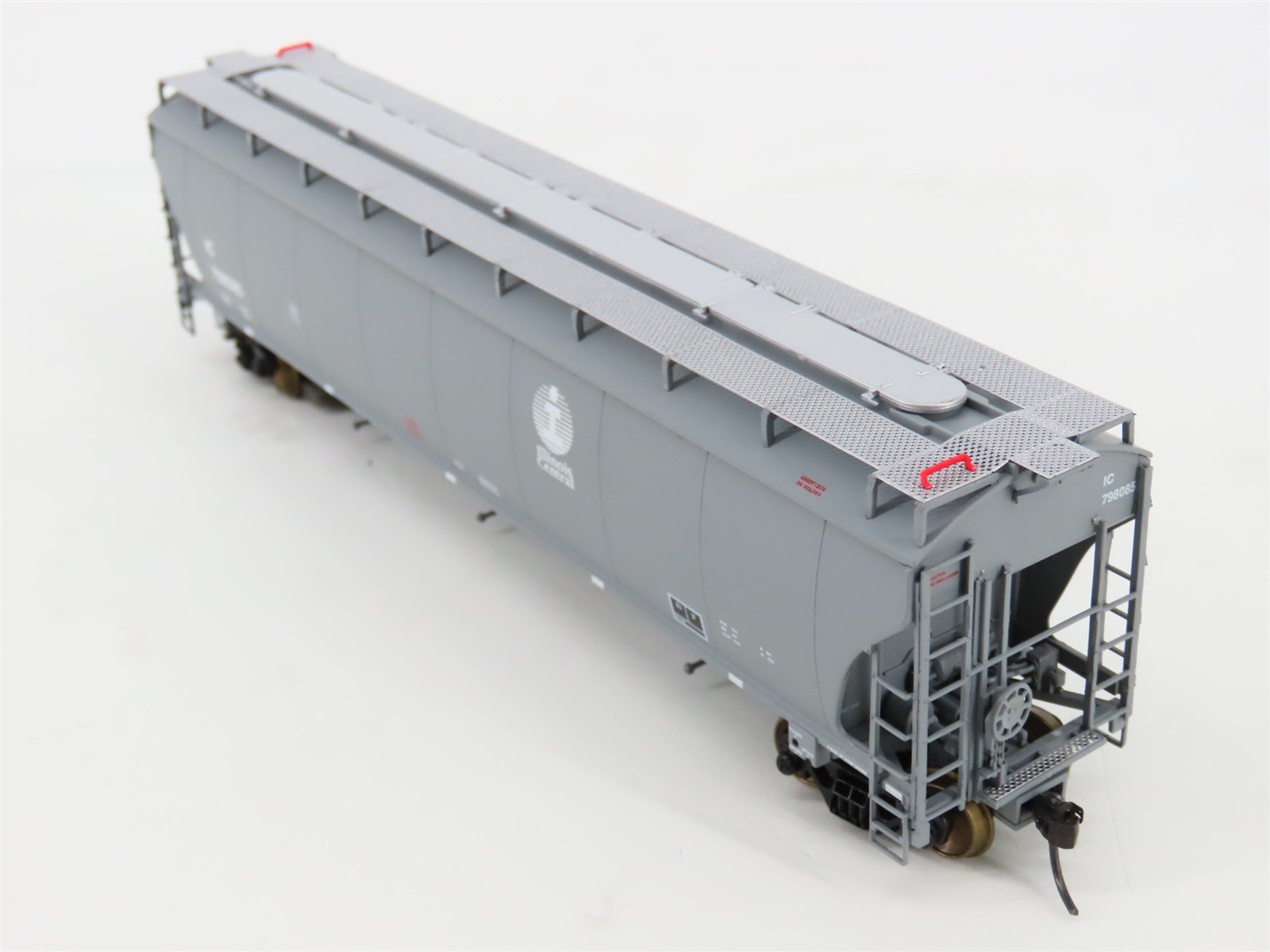 HO Scale LBF Gold 211507 IC Illinois Central 5161 3-Bay Covered Hopper #798085