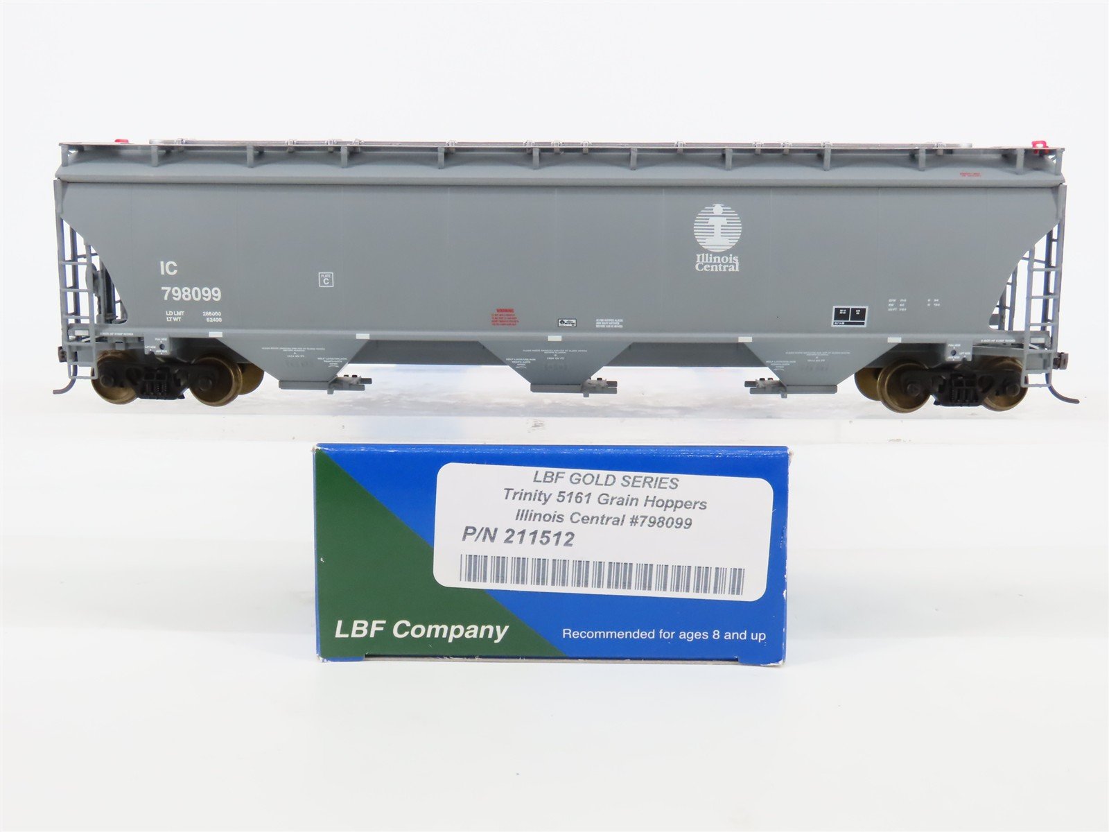 HO Scale LBF Gold 211512 IC Illinois Central 5161 3-Bay Covered Hopper #798099