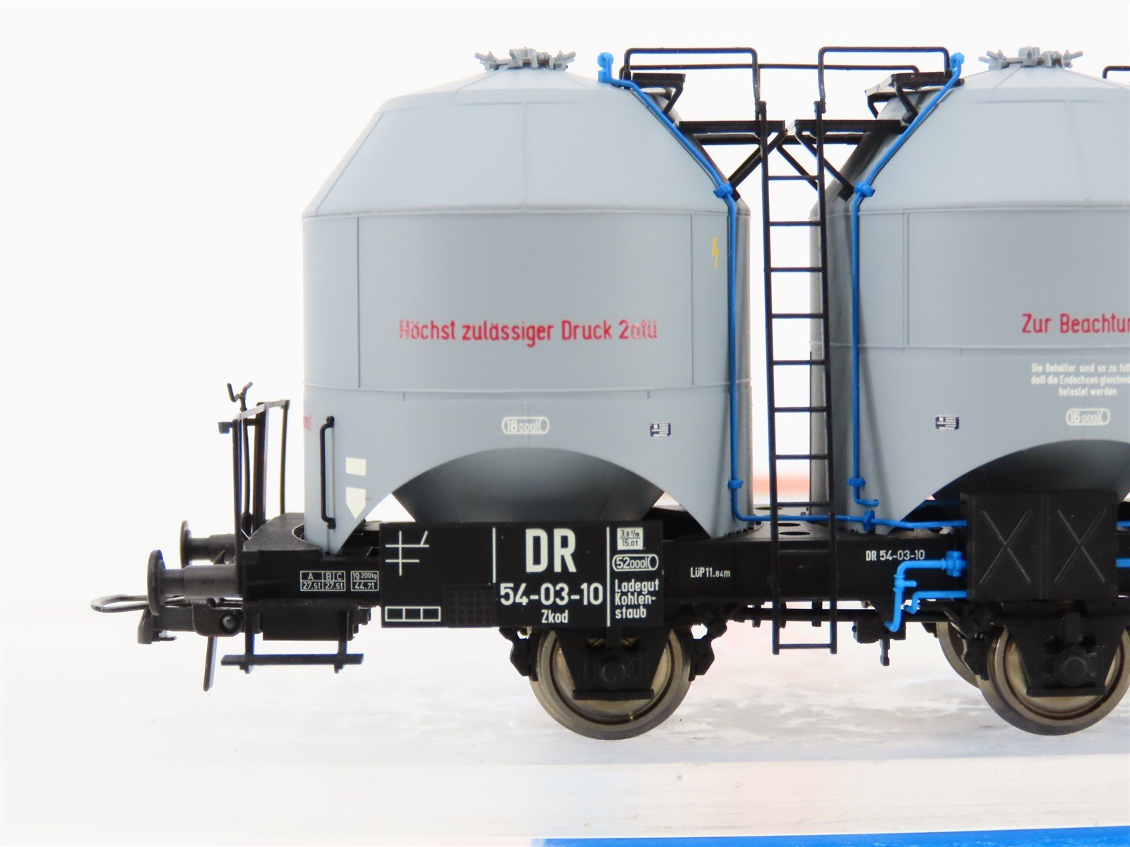 HO Scale Roco 47320 DR Deutsche Reichsbahn 3-Axle Coal Dust Wagon #540310