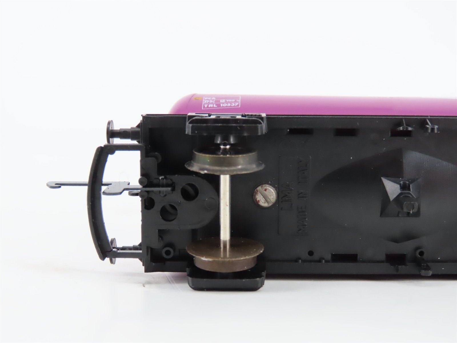 HO Scale Lima 305605A1 Lever Brothers Tiger Tankcar #10537