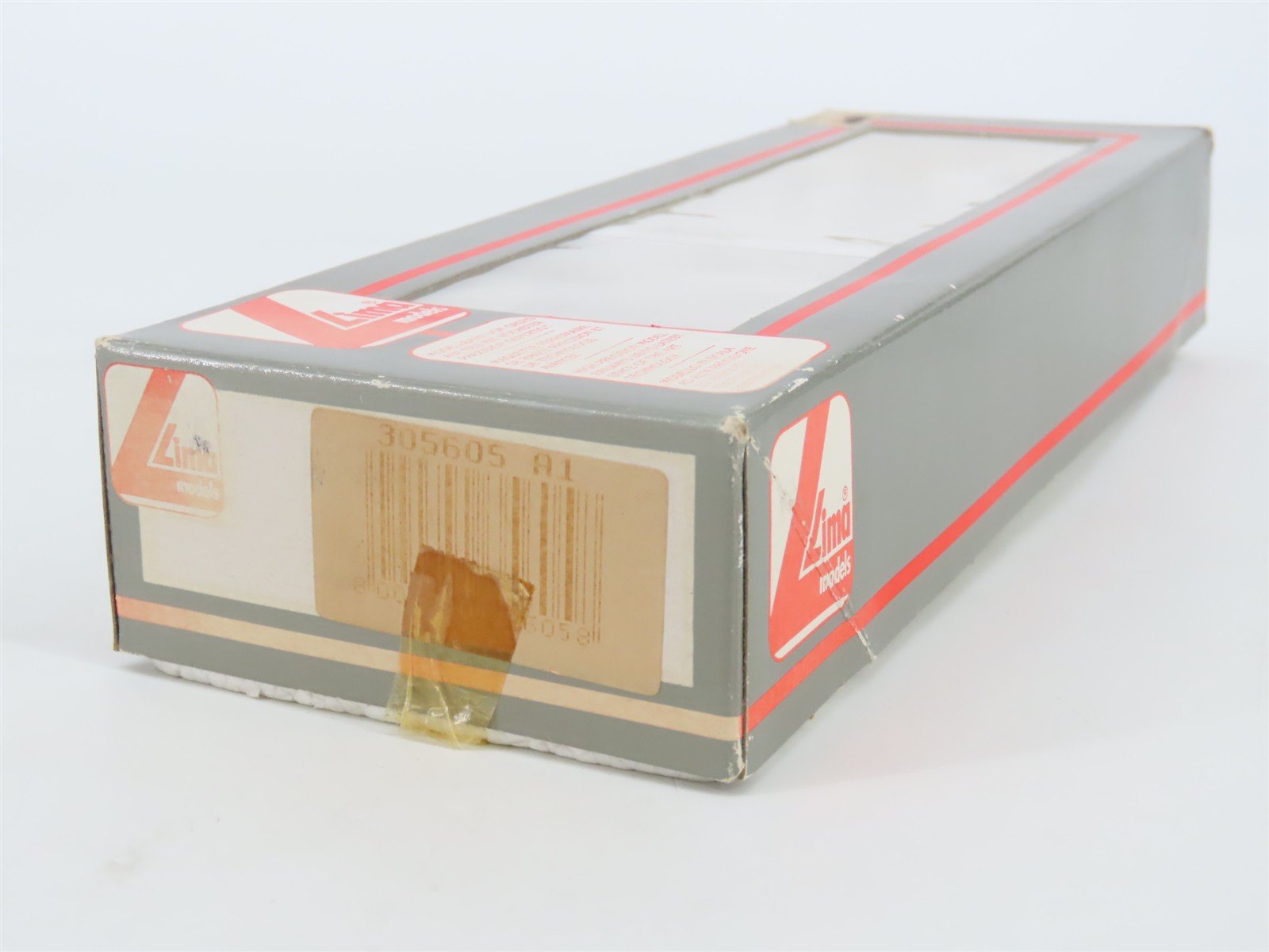 HO Scale Lima 305605A1 Lever Brothers Tiger Tankcar #10537