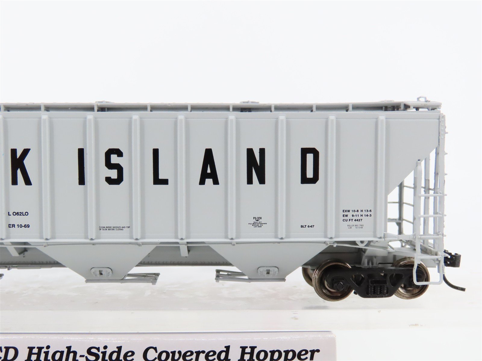 HO Scale Proto 2000 30136 RI Rock Island PS2-CD 3-Bay Covered Hopper #130414