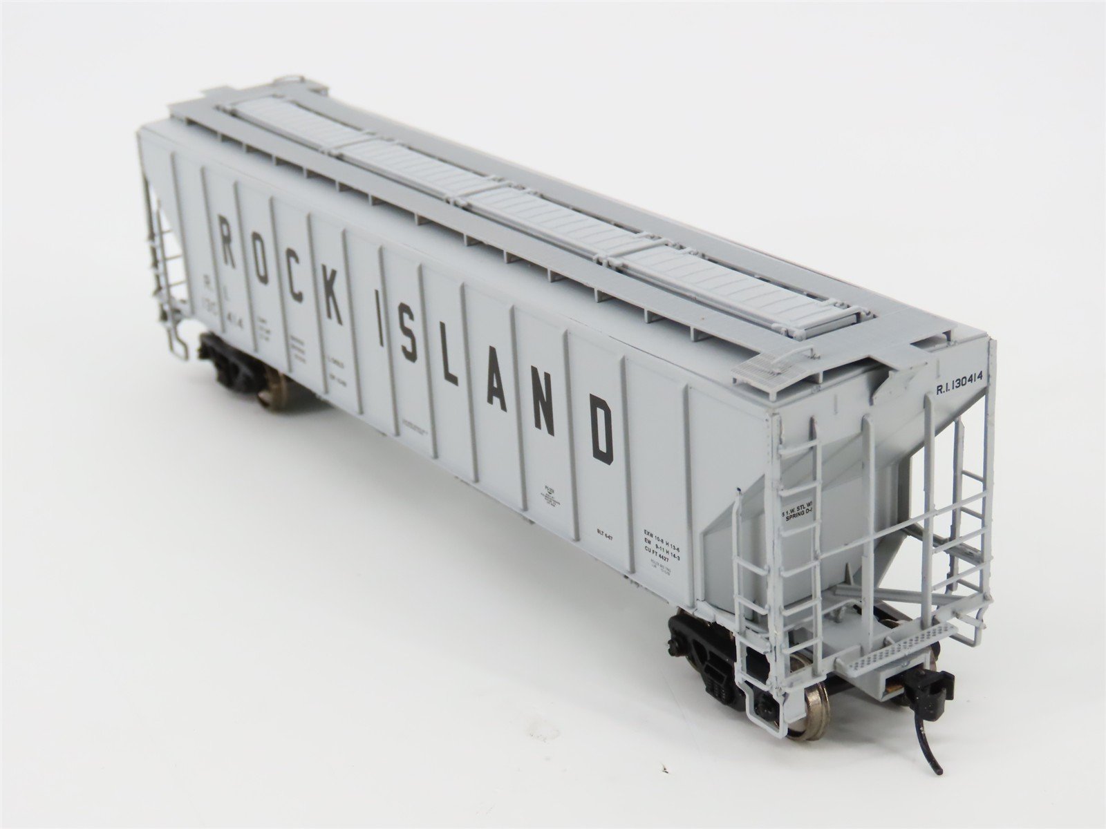 HO Scale Proto 2000 30136 RI Rock Island PS2-CD 3-Bay Covered Hopper #130414