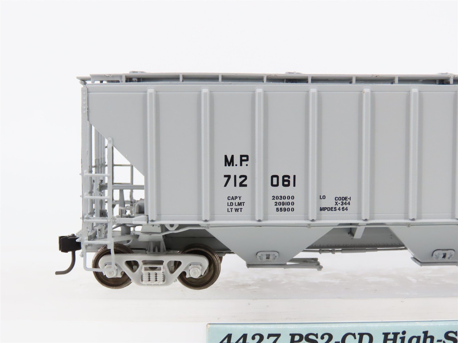 HO Proto 2000 30112 MP Missouri Pacific PS2-CD 3-Bay Covered Hopper #712061