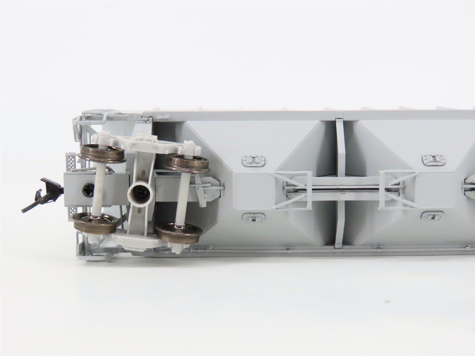 HO Proto 2000 30112 MP Missouri Pacific PS2-CD 3-Bay Covered Hopper #712061