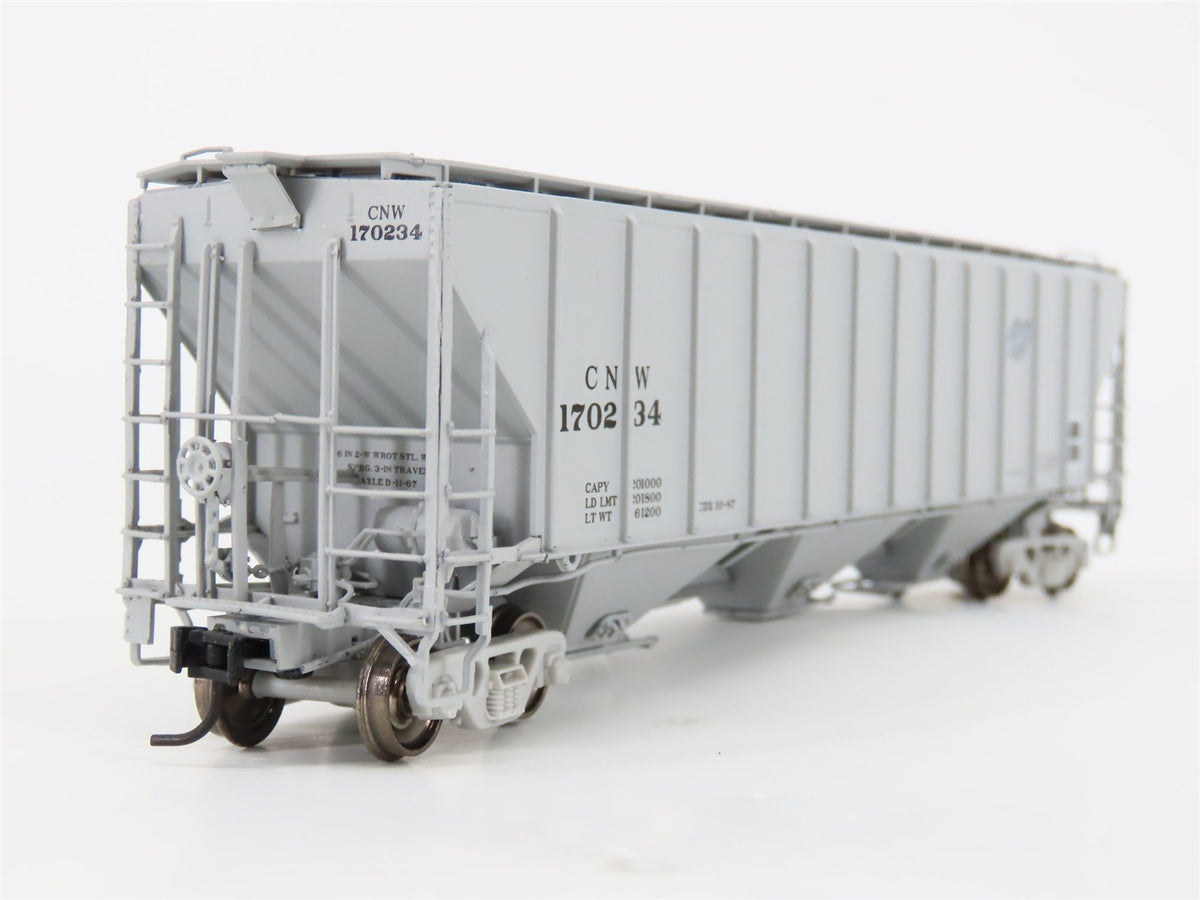 HO Scale Proto 2000 30100 CNW Railway PS2-CD 3-Bay Covered Hopper #170234
