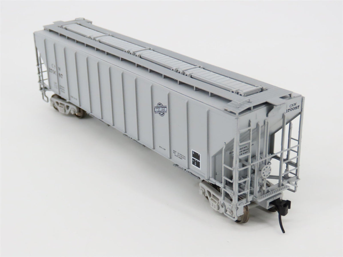 HO Scale Proto 2000 30101 CNW Railway PS2-CD 3-Bay Covered Hopper #170087