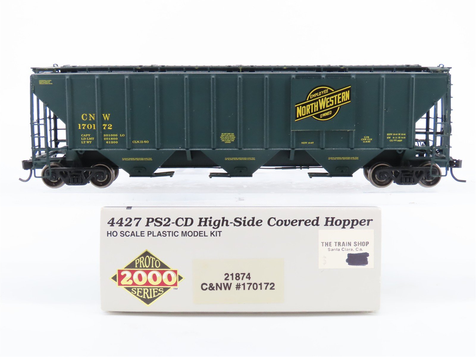 HO Scale Proto 2000 21874 CNW Railway PS2-CD 3-Bay Covered Hopper #170172