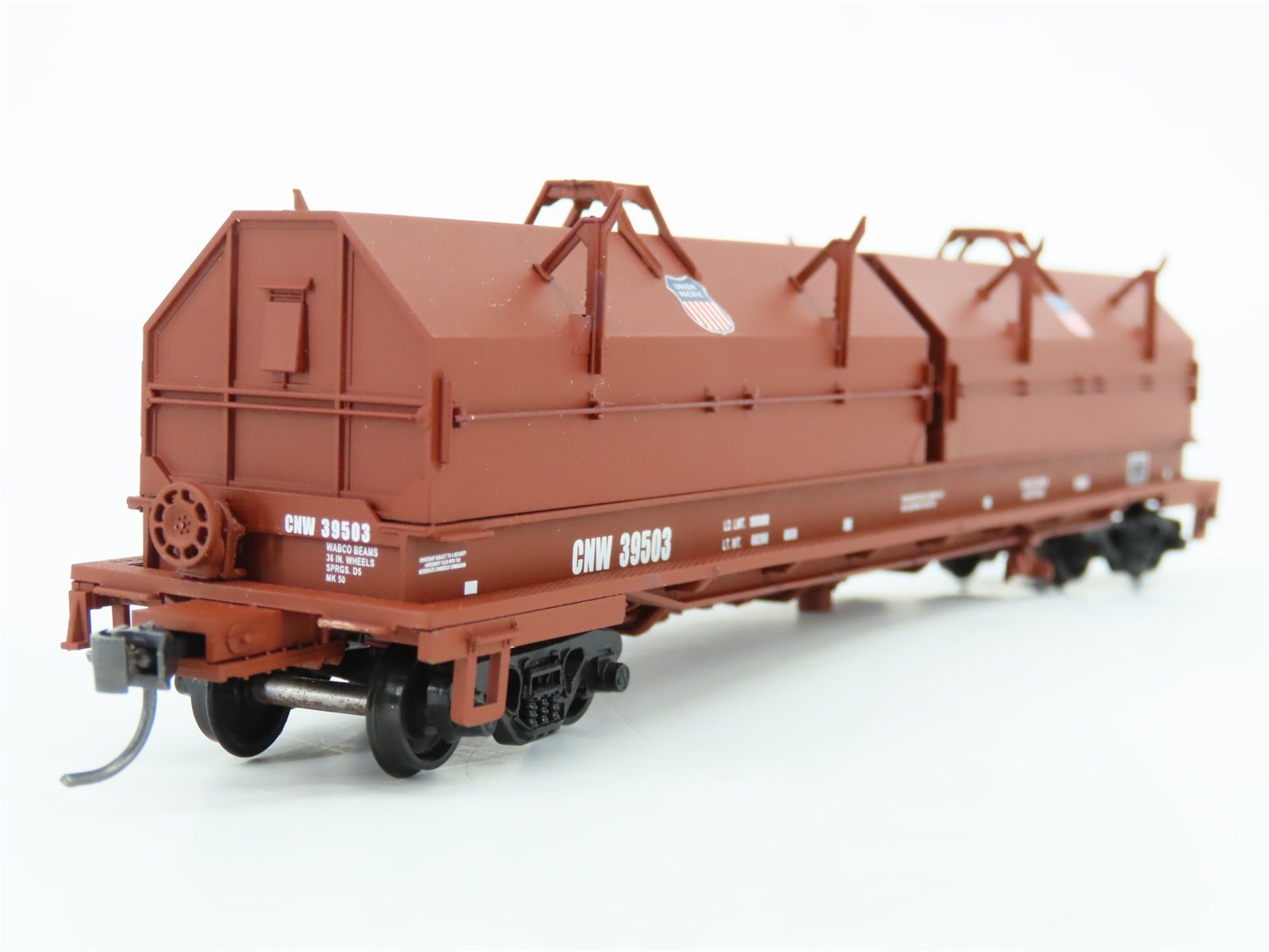 HO Scale Walthers 932-3891 CNW/UP Union Pacific Cushion Coil Car #39503