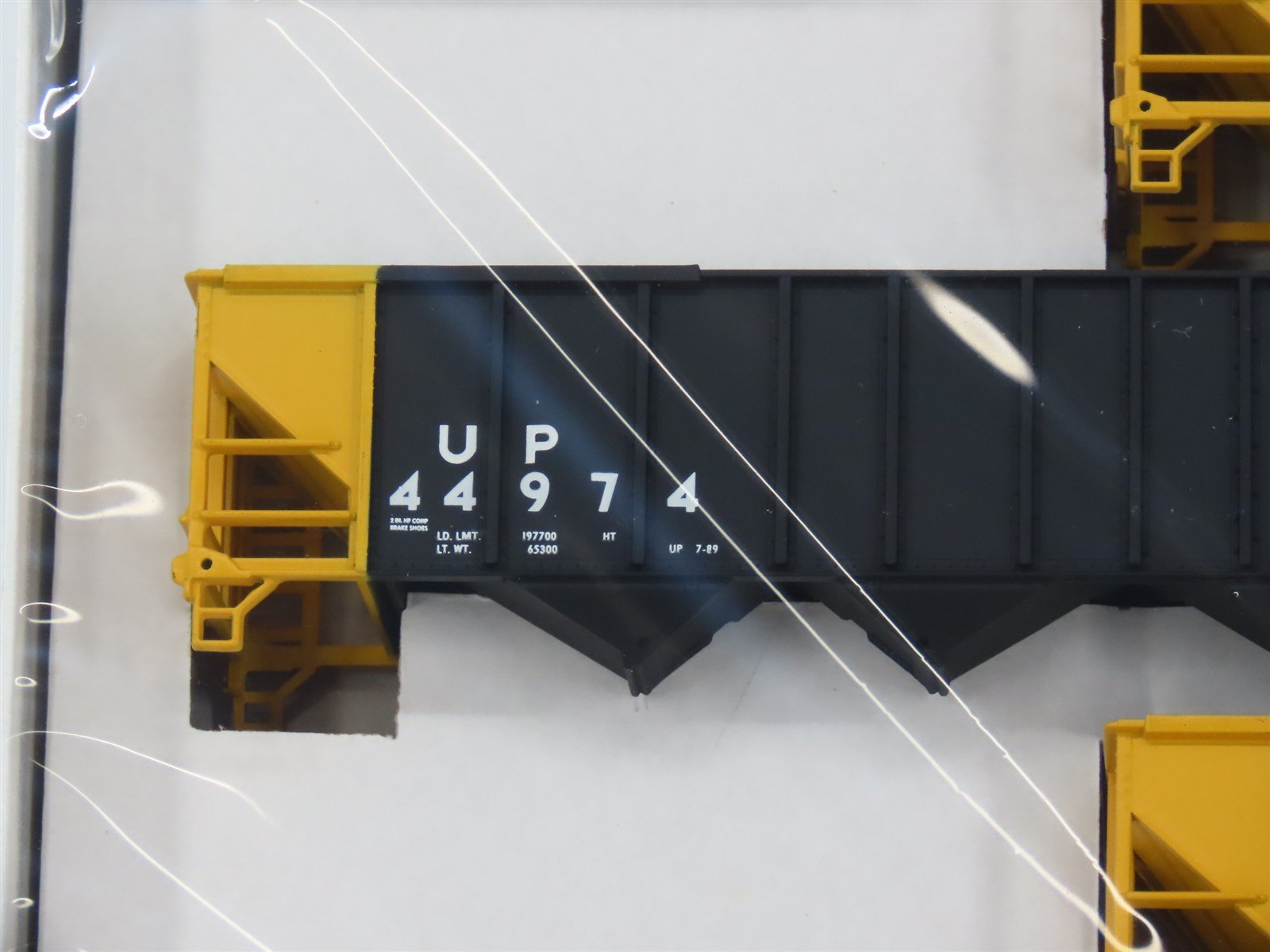 HO Scale Walthers 932-4938 UP Union Pacific 100-Ton 4-Bay Hopper Kits 6-Pack