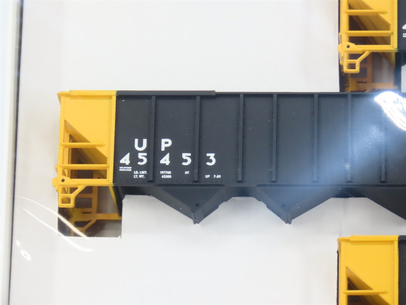 HO Scale Walthers 932-4938 UP Union Pacific 100-Ton 4-Bay Hopper Kits 6-Pack